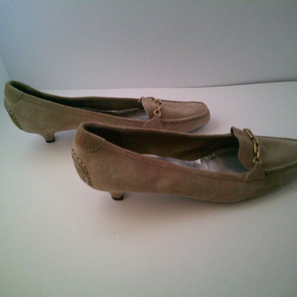 Prada Womens Brown Suede Slip On Loafer with Gold Tone Chain and Kitten Heel - Picture 4 of 6